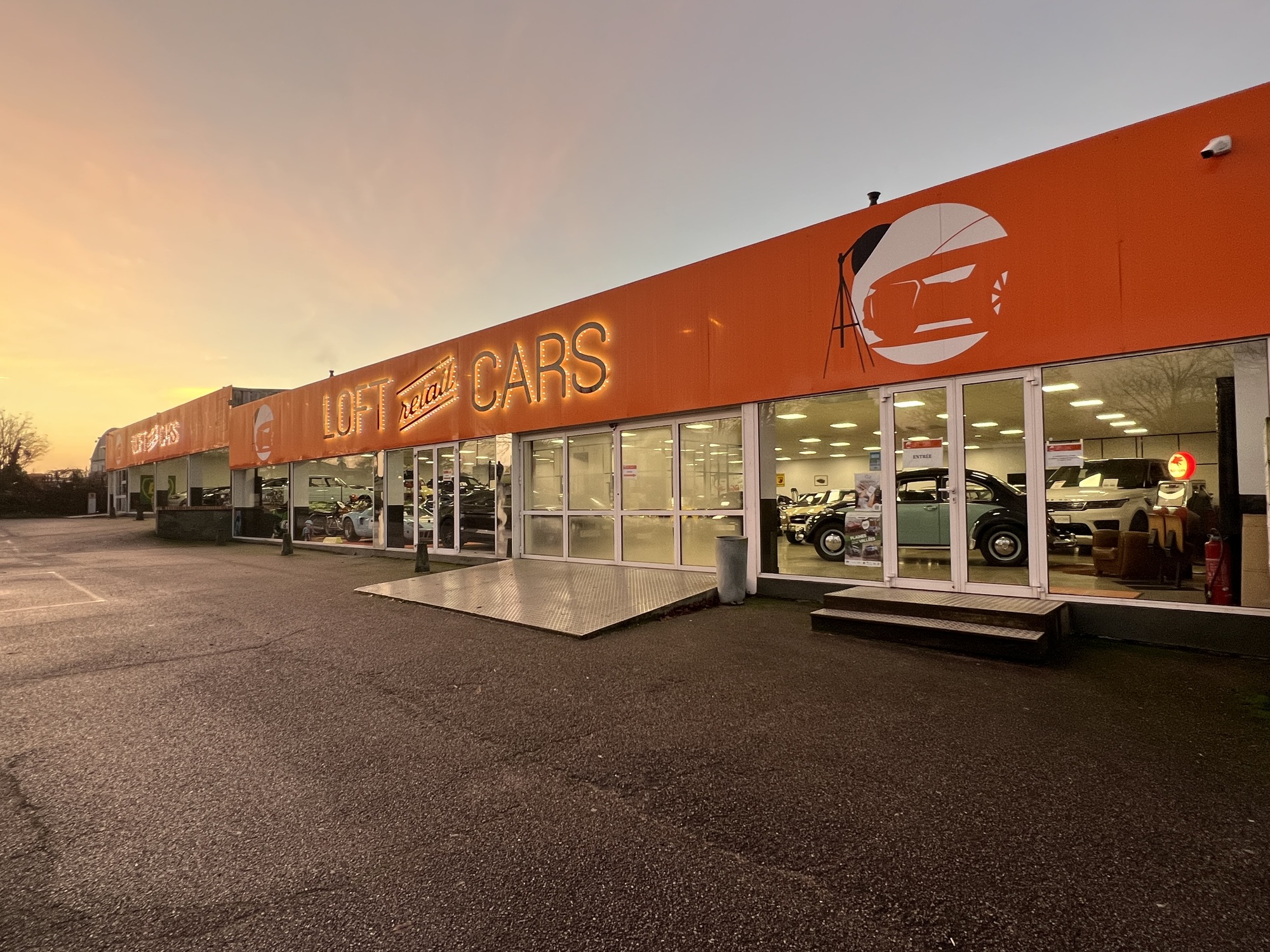 loftretailcars-devanture-2.jpg loftretailcars-devanture-2.jpg
